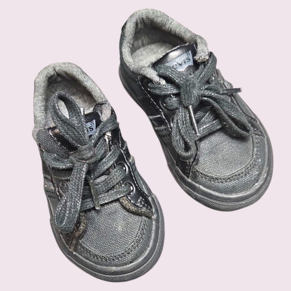 Levi's Black Shoes Size 5 - Picture 1 of 4